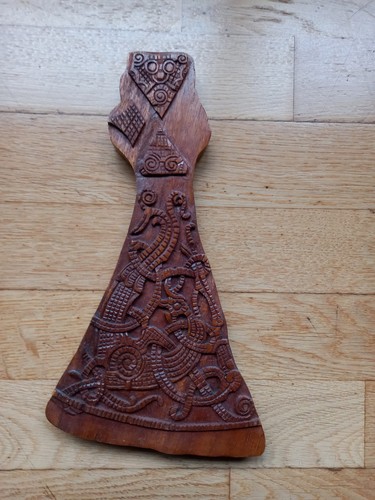 Wikinger mammen axt normannen - mammen,